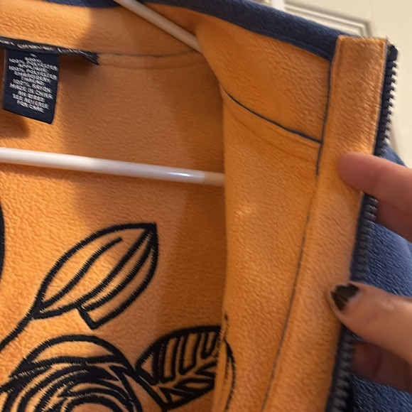 Susan Graver Style Fleece - Picture 4 of 5